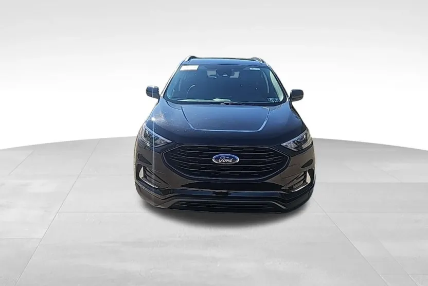 2023 Ford Edge SEL photo 1