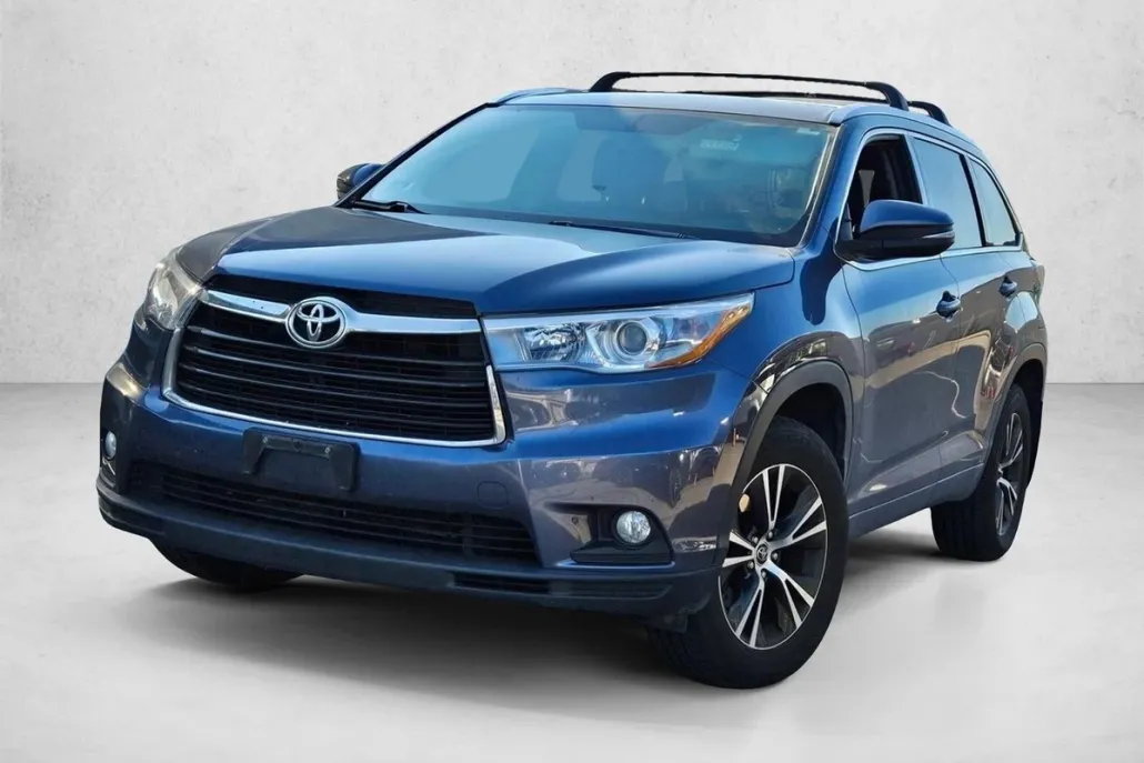 2016 Toyota Highlander XLE photo 1