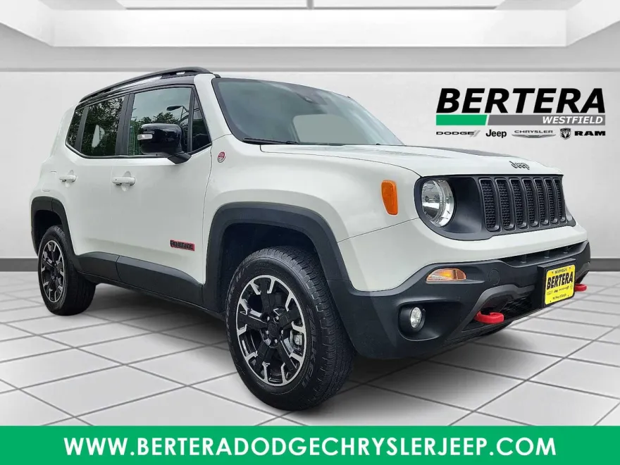 2023 Jeep Renegade Trailhawk photo 1