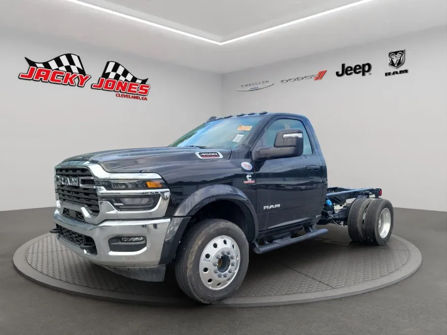2025 Ram 4500 photo 1