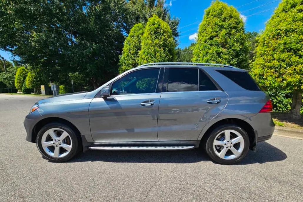 2017 Mercedes Benz GLE 350 4MATIC photo 1