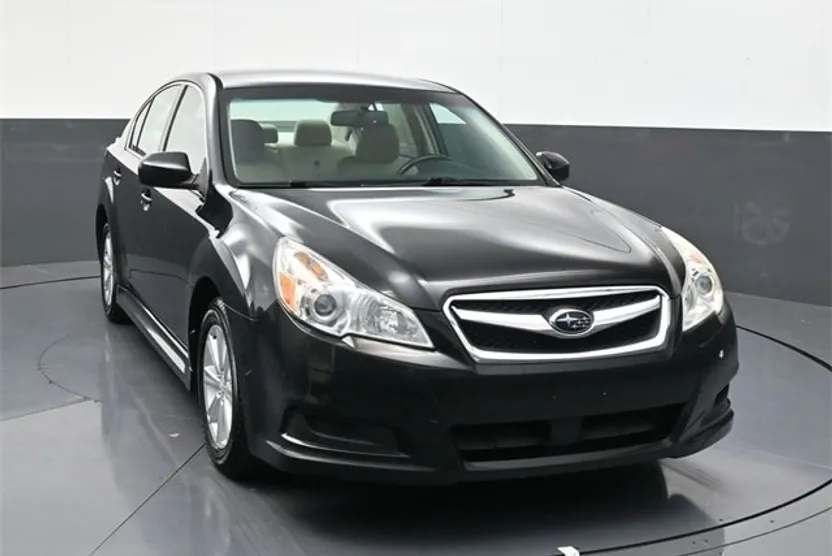 2012 Subaru Legacy 2.5i Premium photo 1
