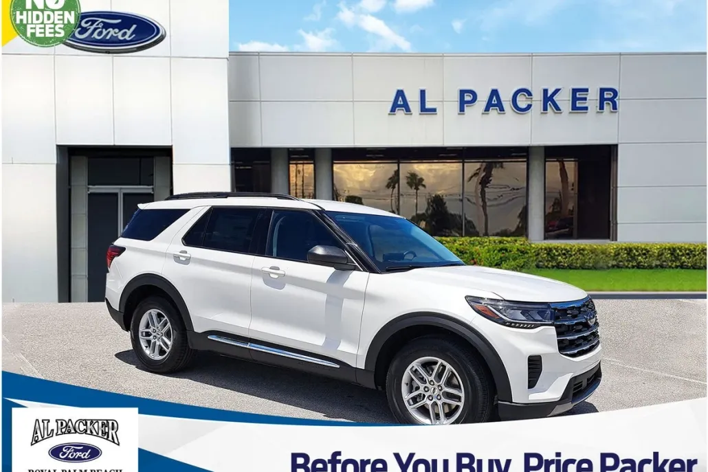 2025 Ford Explorer photo 1