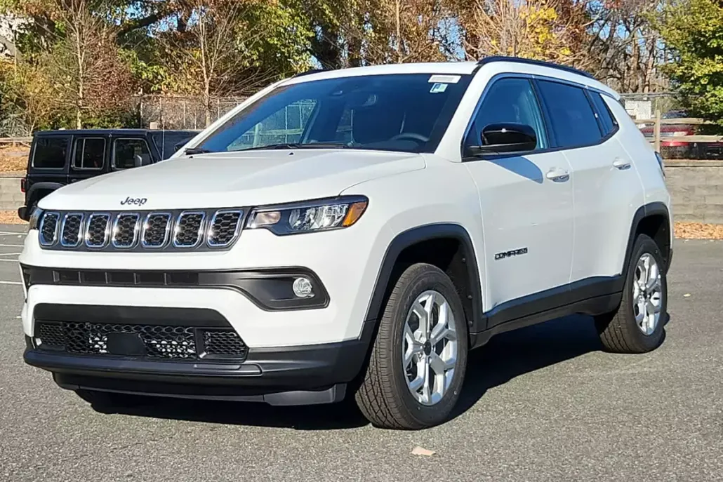 2025 Jeep Compass Latitude photo 1