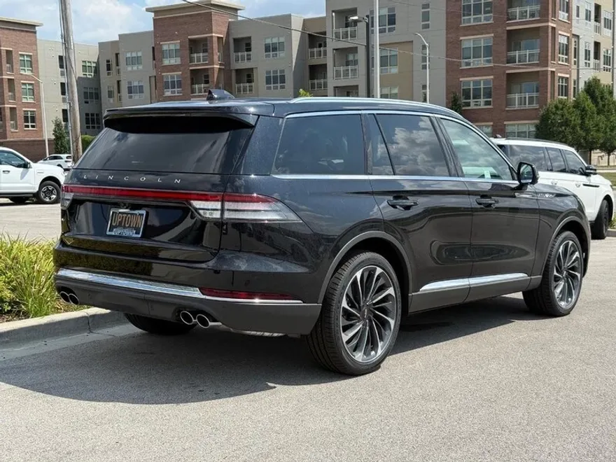 2025 Lincoln Aviator Reserve photo 1