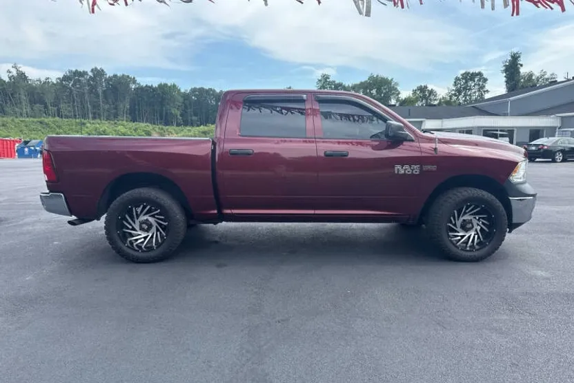 2018 Ram 1500 Tradesman photo 1
