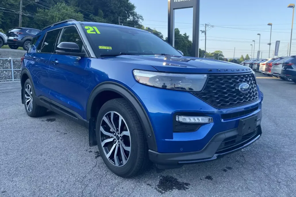 2021 Ford Explorer ST photo 1