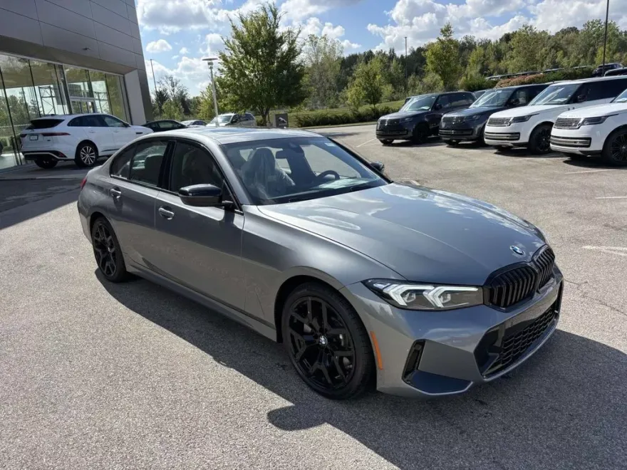 2025 Bmw 330i Sedan photo 1