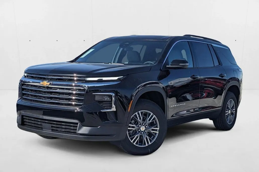 2025 Chevrolet Traverse photo 1