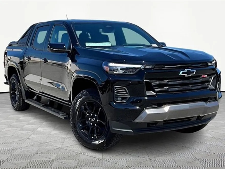 2025 Chevrolet Colorado Z71 photo 1