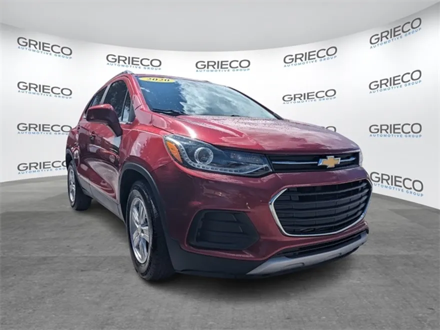 2020 Chevrolet Trax LT photo 1