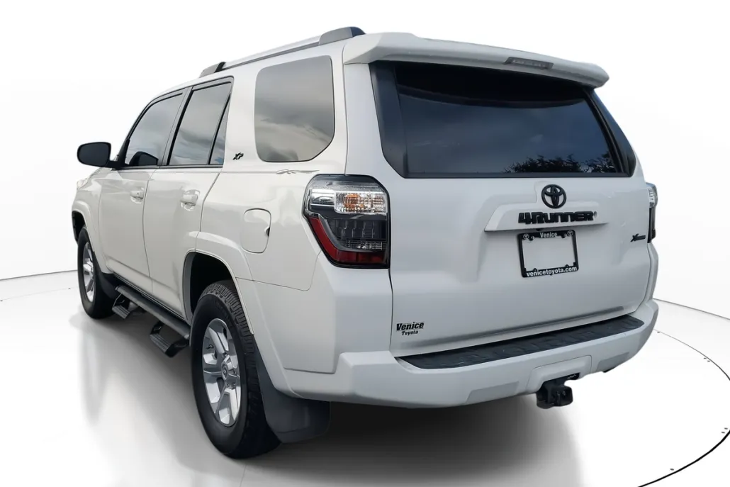 2019 Toyota 4Runner SR5 Premium photo 1