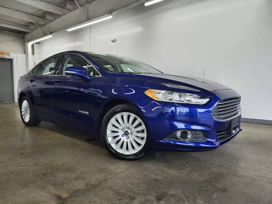 2014 Ford Fusion Hybrid SE photo 1