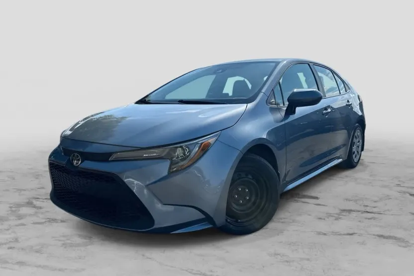 2022 Toyota Corolla LE photo 1