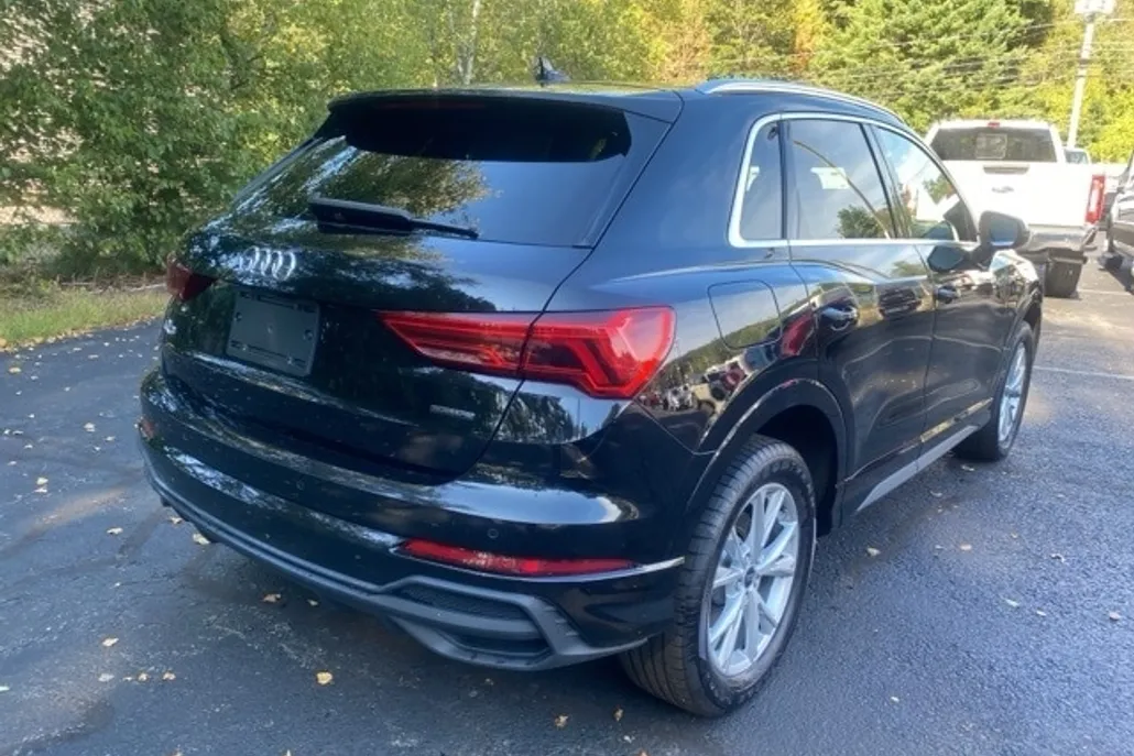 2024 Audi Q3 Premium S line photo 1