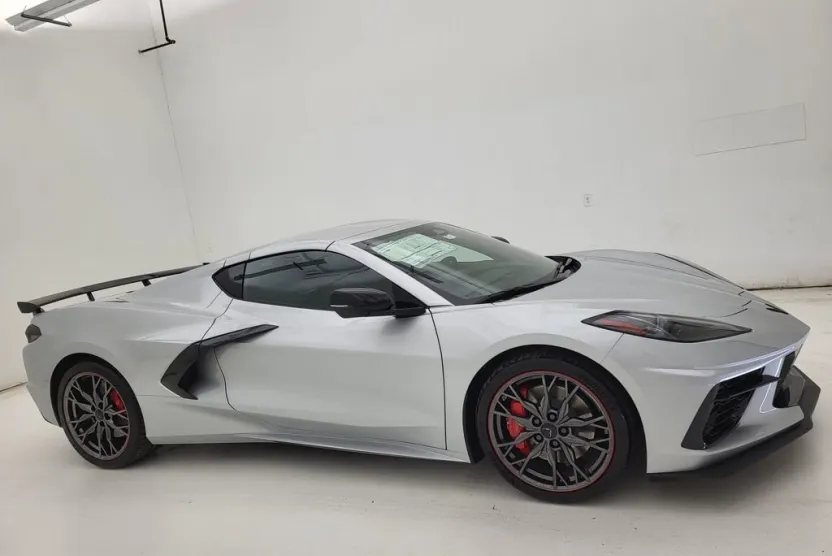 2026 Chevrolet Corvette Stingray 2LT photo 1