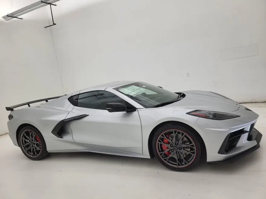 2026 Chevrolet Corvette Stingray 2LT photo 1