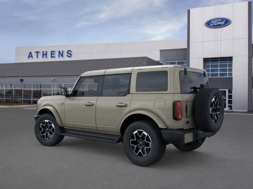 2025 Ford Bronco Outer Banks photo 1