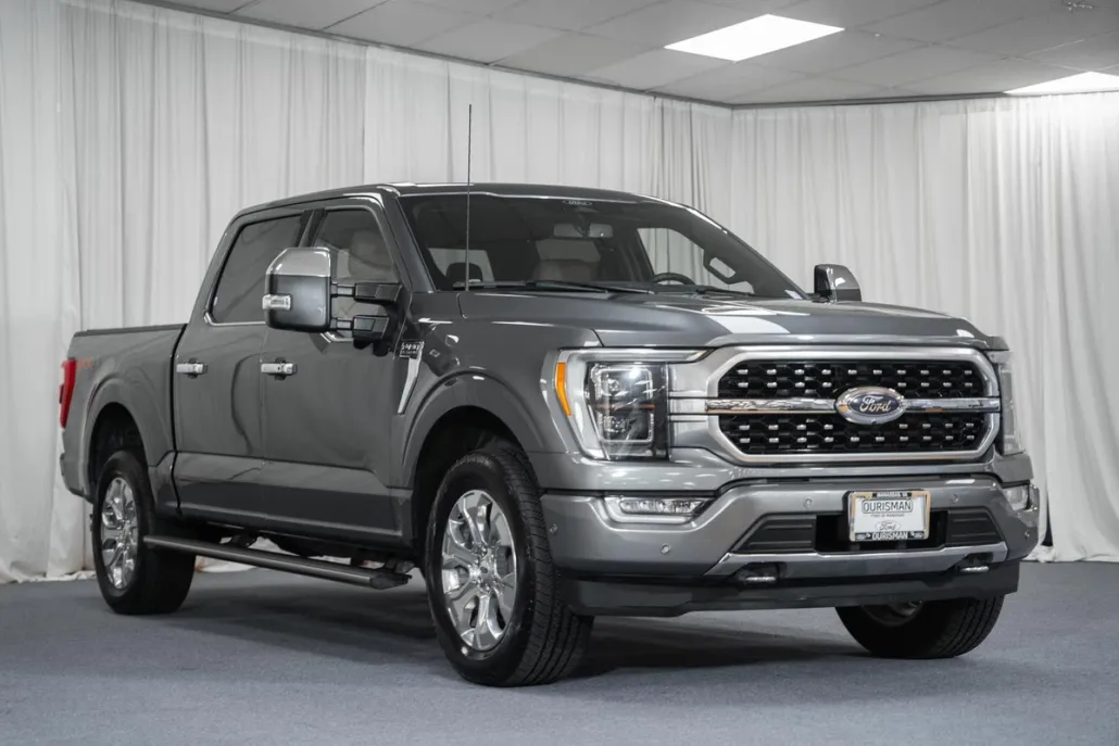 2022 Ford F-150 Platinum photo 1