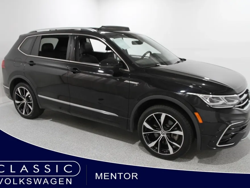 2022 Volkswagen Tiguan SEL Premium R-Line photo 1