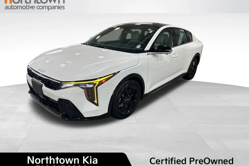 2025 Kia K4 GT-Line Turbo photo 1
