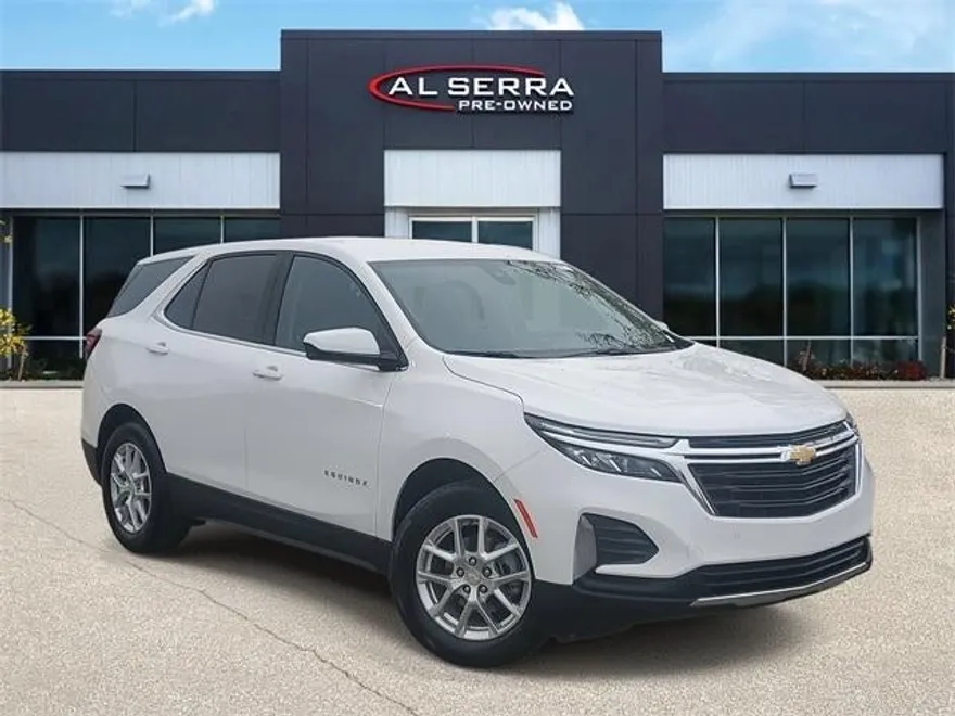 2023 Chevrolet Equinox LT photo 1