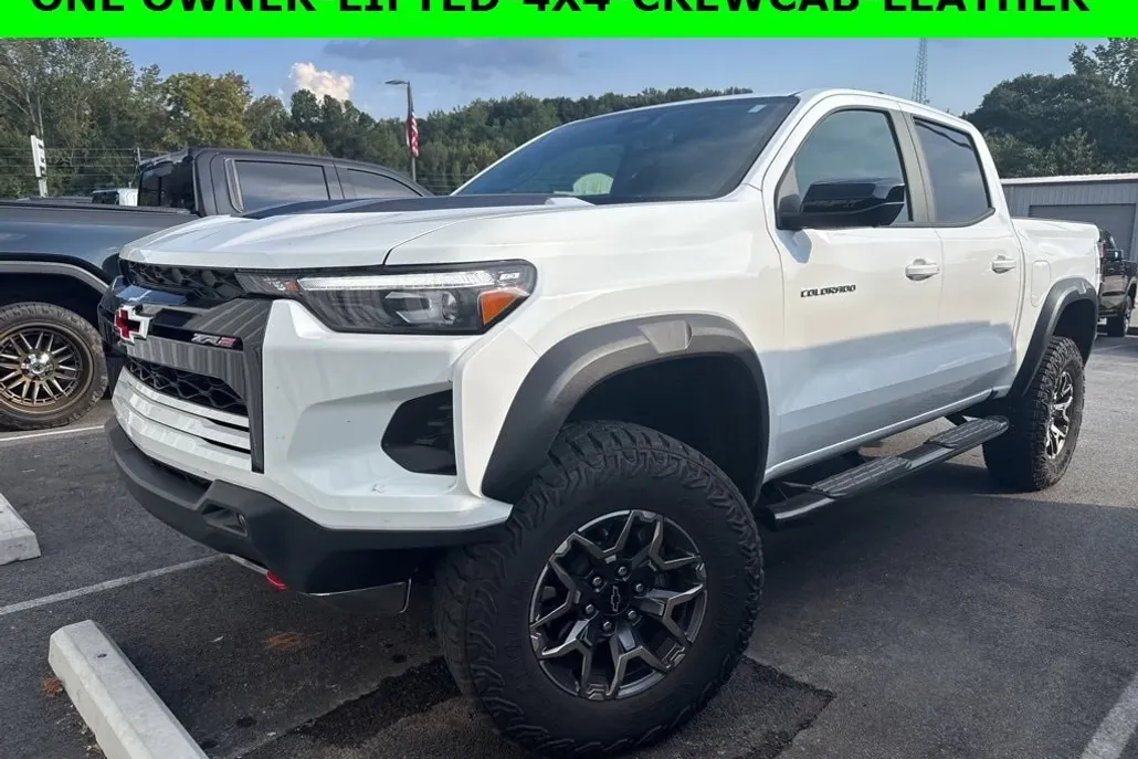 2025 Chevrolet Colorado ZR2 photo 1
