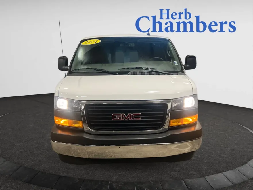 2024 Gmc Savana Cargo 2500 photo 1