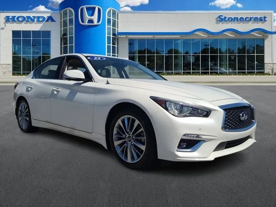 2022 Infiniti Q50 LUXE photo 1