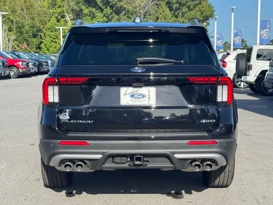 2025 Ford Explorer Platinum photo 1
