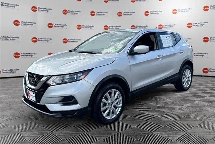 2022 Nissan Rogue Sport S photo 1