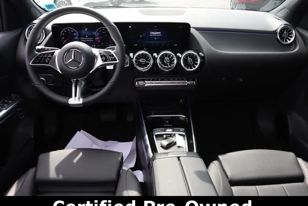 2025 Mercedes Benz GLA 250 4MATIC photo 1