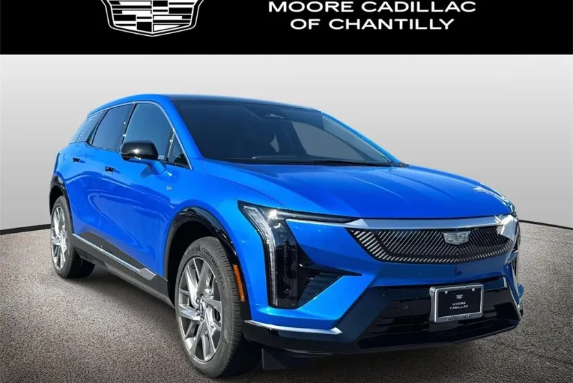 2025 Cadillac Optiq Luxury photo 1