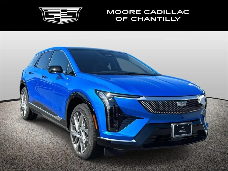 2025 Cadillac Optiq Luxury photo 1