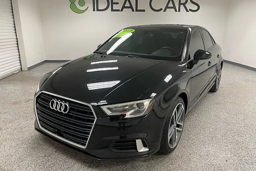 2018 Audi A3 Premium photo 1