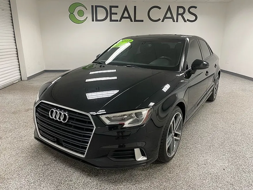 2018 Audi A3 Premium photo 1