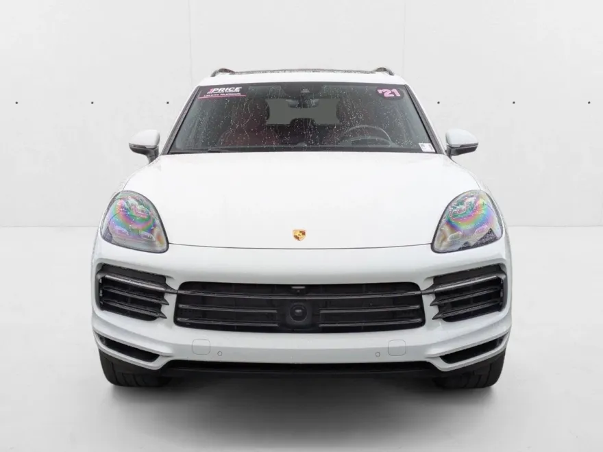 2021 Porsche Cayenne S photo 1