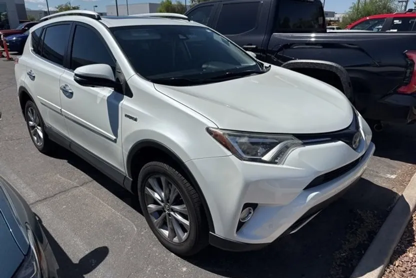 2016 Toyota RAV4 Hybrid Limited photo 1