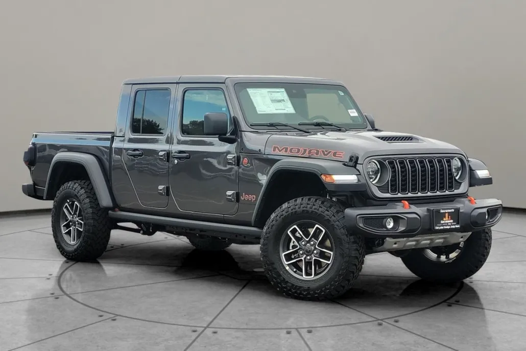 2025 Jeep Gladiator Mojave photo 1