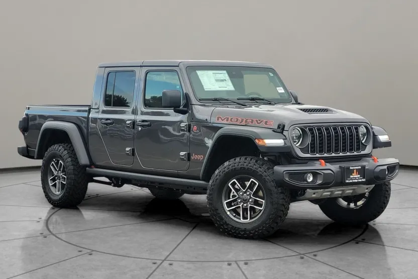 2025 Jeep Gladiator Mojave photo 1