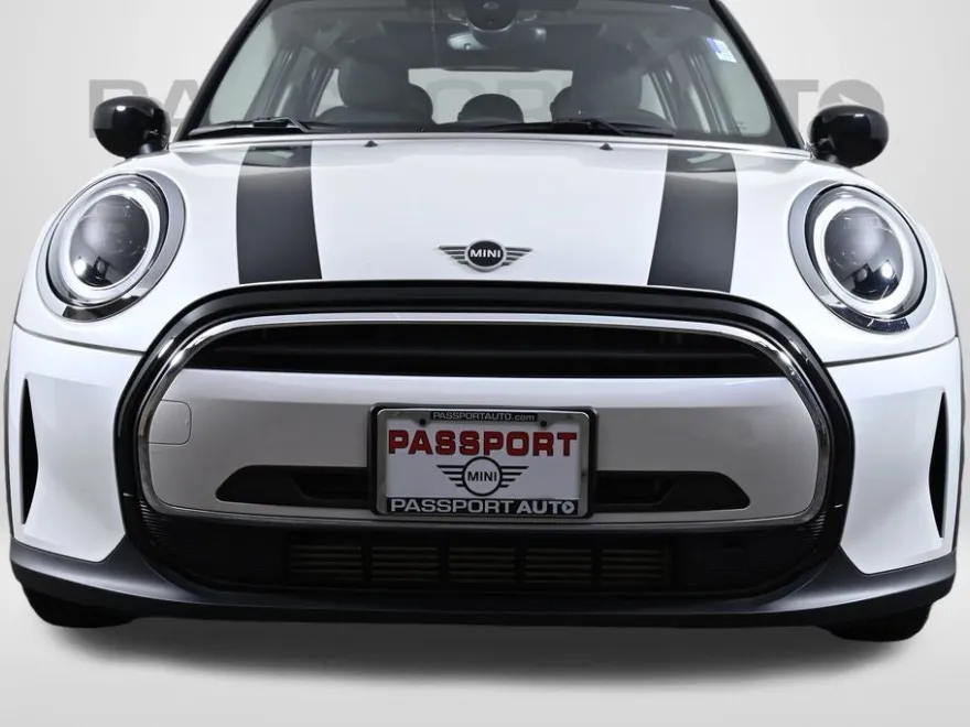 2023 Mini Cooper 4 Door Hardtop photo 1