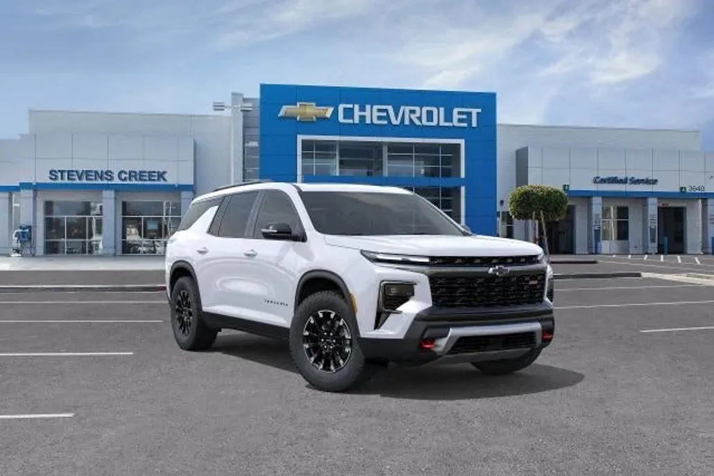 2026 Chevrolet Traverse Z71 photo 1