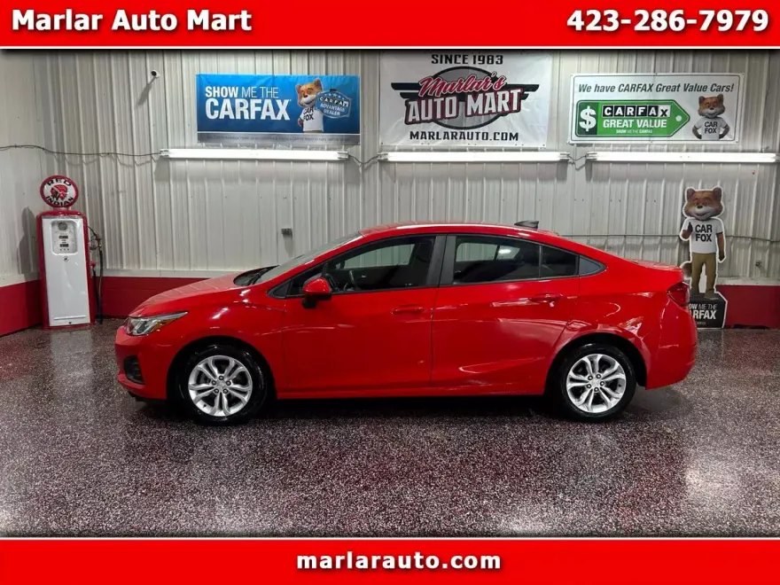 2019 Chevrolet Cruze LS photo 1
