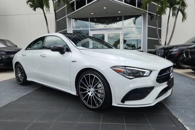 2023 Mercedes Benz CLA AMG 35 4MATIC photo 1