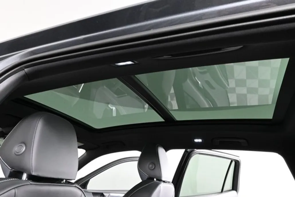 2025 Volkswagen Tiguan SE R-Line Black photo 1