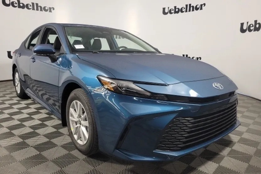 2026 Toyota Camry LE photo 1