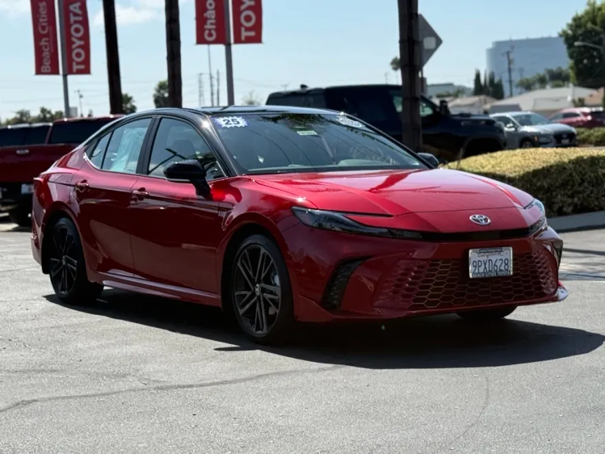 2025 Toyota Camry XSE photo 1