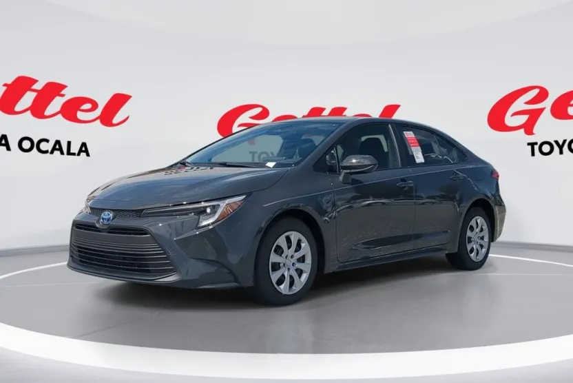 2025 Toyota Corolla Hybrid LE photo 1