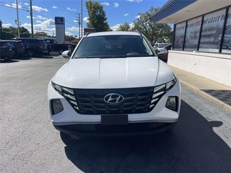 2024 Hyundai Tucson SEL photo 1