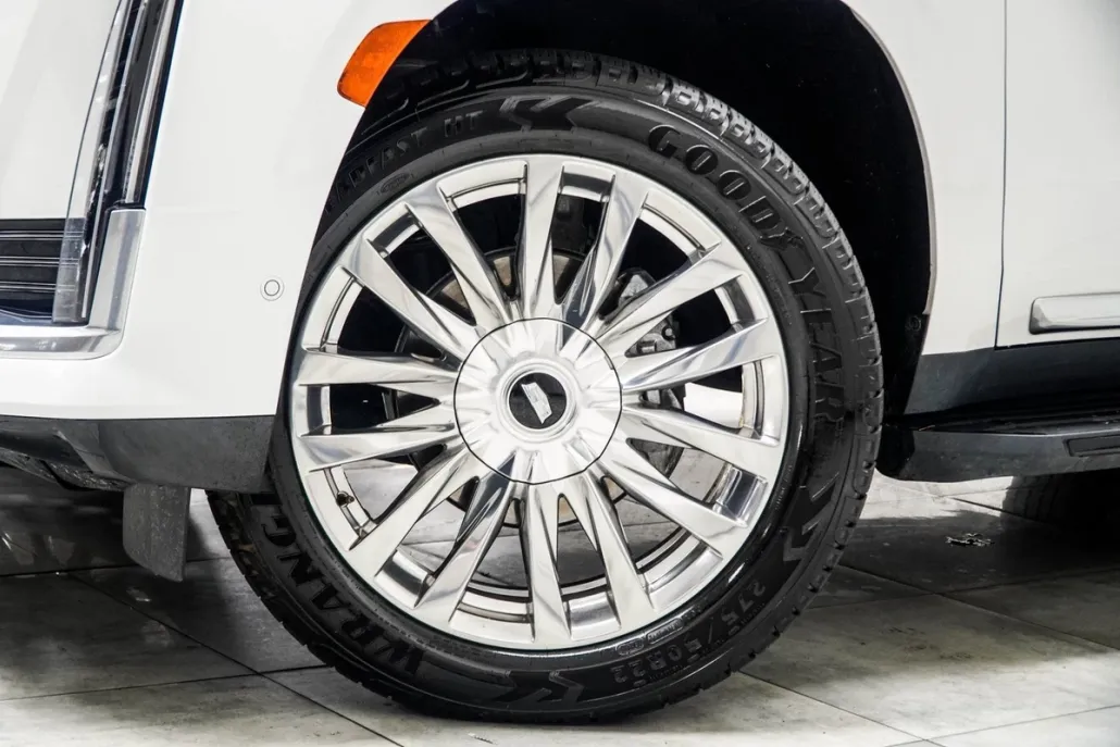 2023 Cadillac Escalade Premium Luxury photo 1